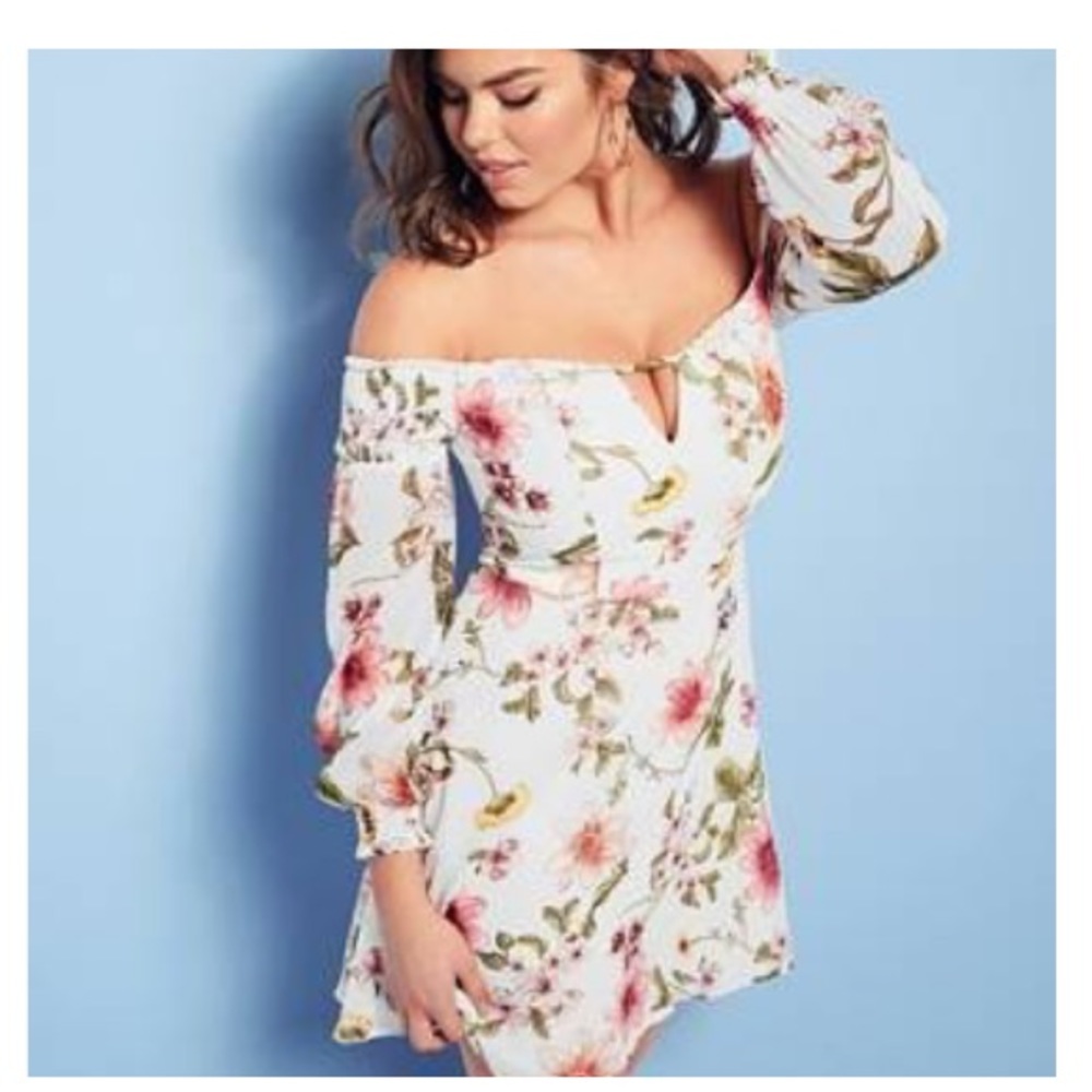 Guess dress, so beautiful . Was warn one time